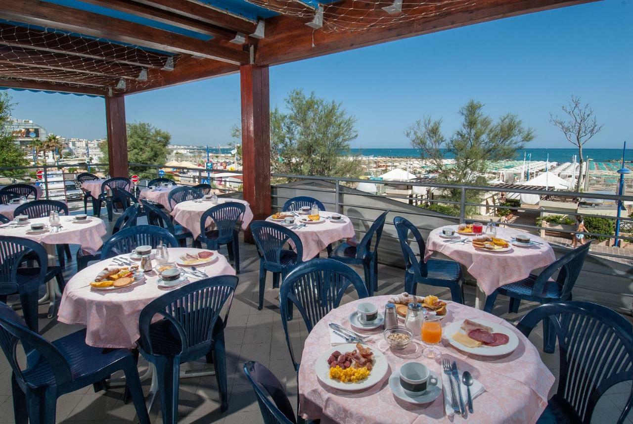 Hotel Nettuno Cattolica Exteriér fotografie